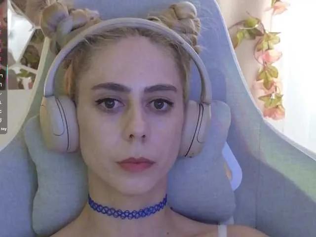-Light-Fury- on BongaCams