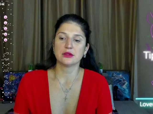 AliannaSoloKisses on BongaCams 