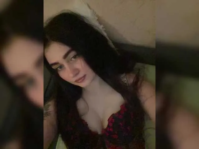 BabyMilia717 on BongaCams 