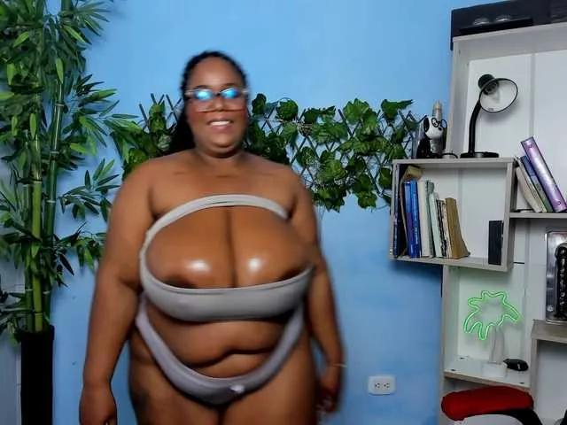 bbw-charlote on BongaCams