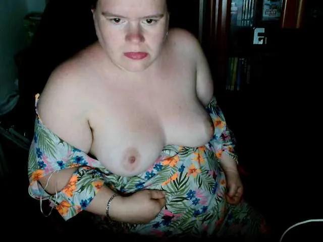 Bbwnicole5 on BongaCams 