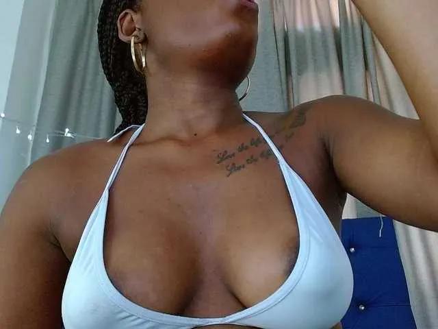 Beautyyebonyy on BongaCams