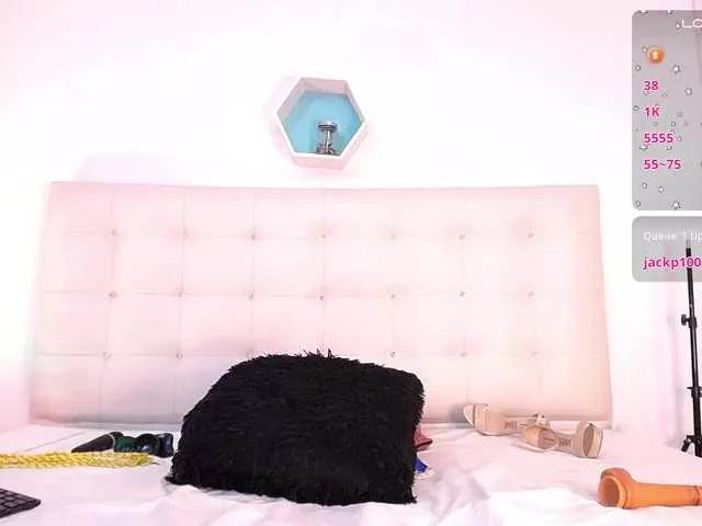 Bigbootymia on BongaCams 