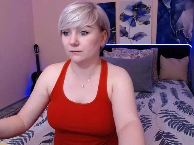 Blond-Pearl on BongaCams