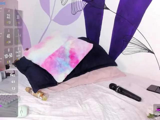 Chloe- on BongaCams