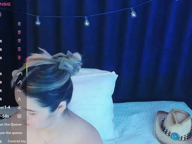 collegepawglovedaddy on BongaCams 