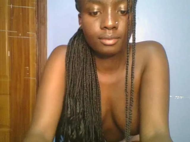 Cutiechoco on BongaCams