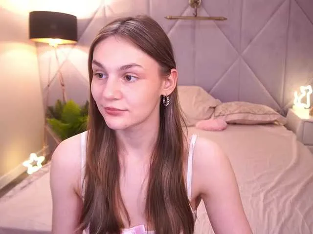 DiamondGoldie — Sometimes I want to be bossed around, sometimes I just want to be pampered and slowly made to tremble... And who will you be for me today - a strict teacher or a generous daddy? 