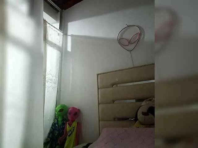 elijass on BongaCams