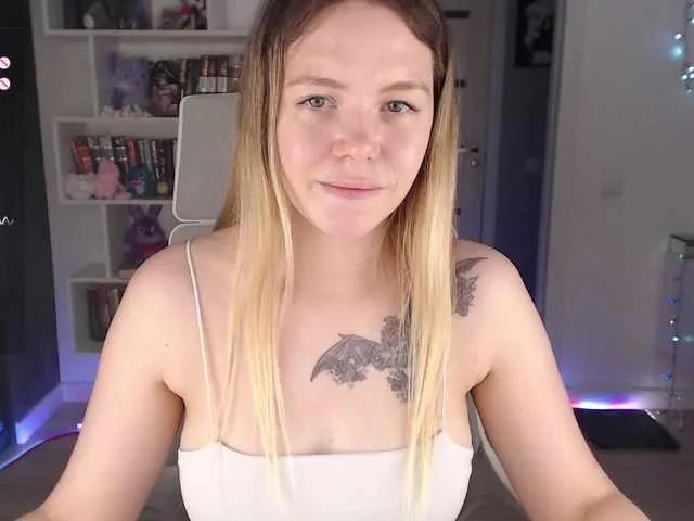 EmmaBryan on BongaCams
