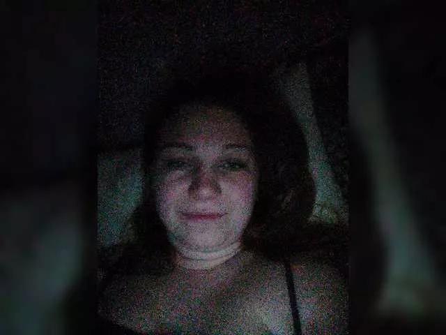 EstelleMillie on BongaCams 