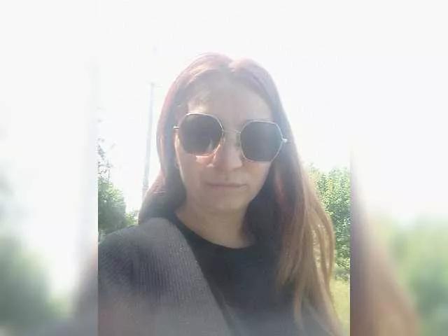EstelleMillie on BongaCams 