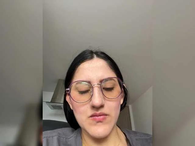 EvanShell1 on BongaCams