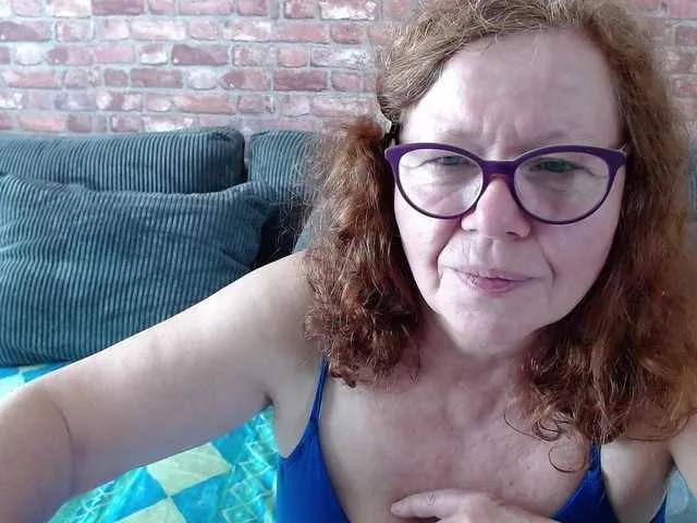 flirty-adele on BongaCams