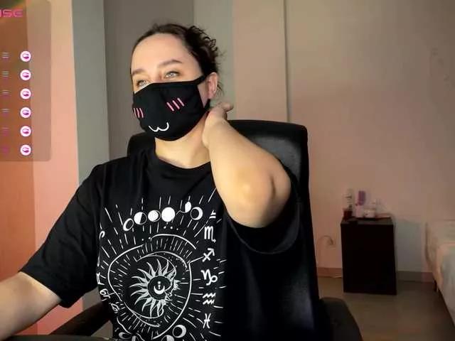 GummyPeach on BongaCams 