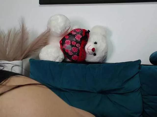 Hottbrune3tte on BongaCams 