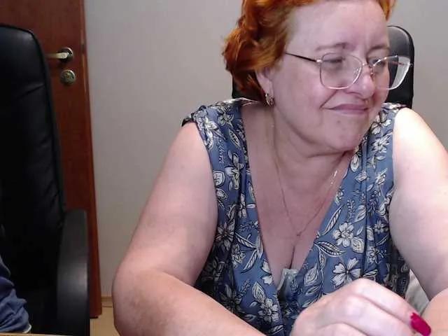 JoAndNeighbour on BongaCams