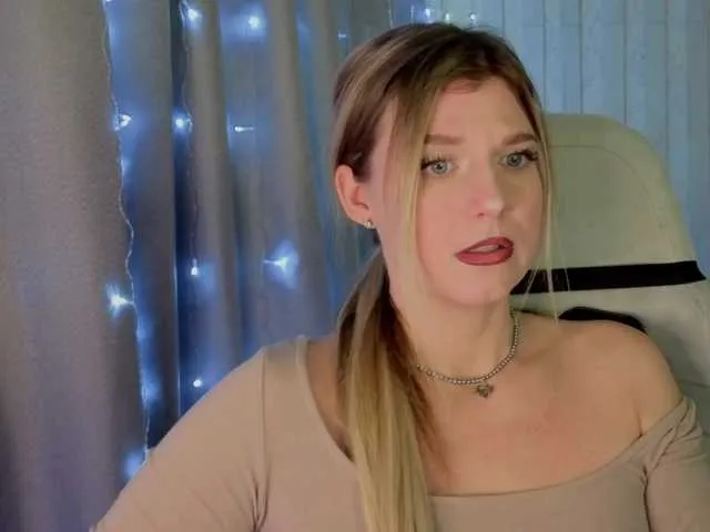 KotiMrrr — When I am treated with care)
Your intelligence, kindness,
your activity, your sense of humor and your generosity) loyalty only for me!