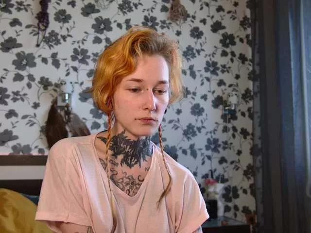 LittleSpaceMouse- on BongaCams 