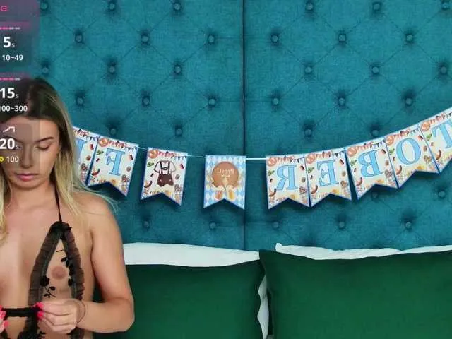 LollyShine on BongaCams 