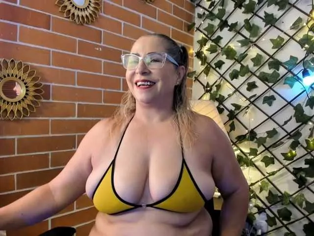 MAJAREAL on BongaCams 