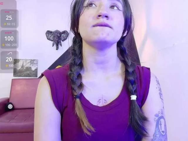 Perla-Teen on BongaCams