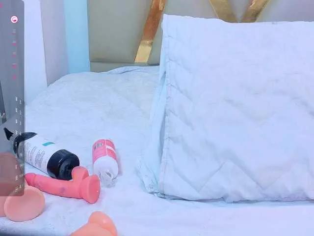 playfulcurvy on BongaCams