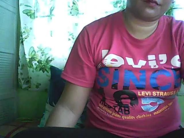 Prettylicious on BongaCams