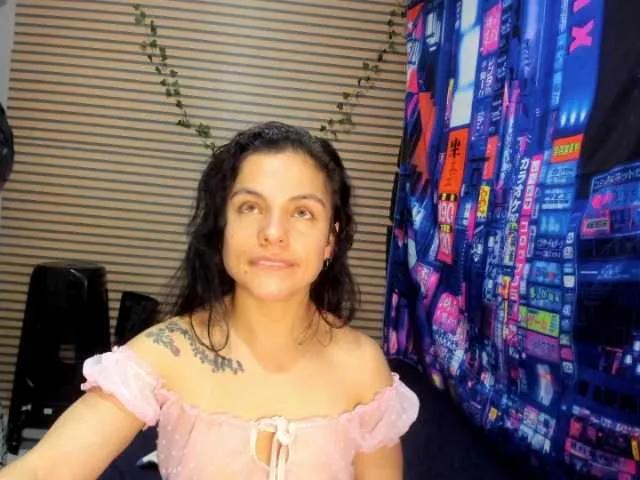 rosse2504 on BongaCams 