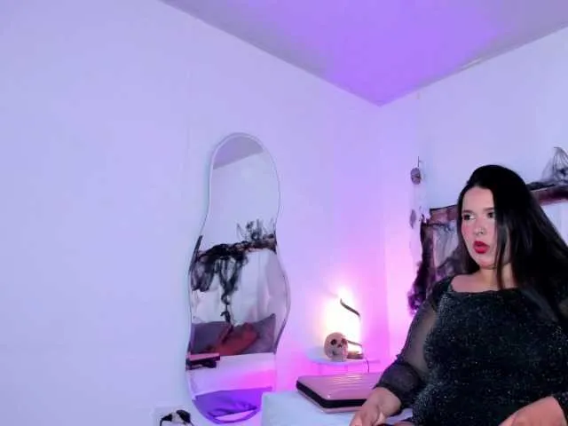 SamanthaDiamonds on BongaCams 