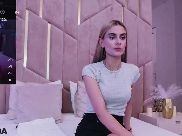 SelenaDaze on BongaCams 
