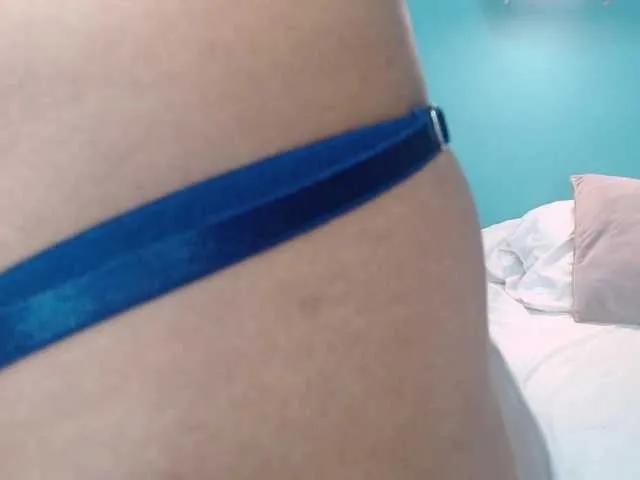 SelenaRoyal on BongaCams