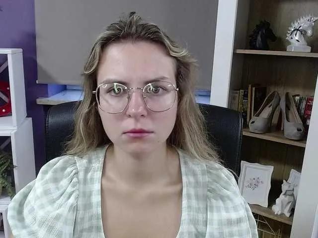 soft-zoey on BongaCams
