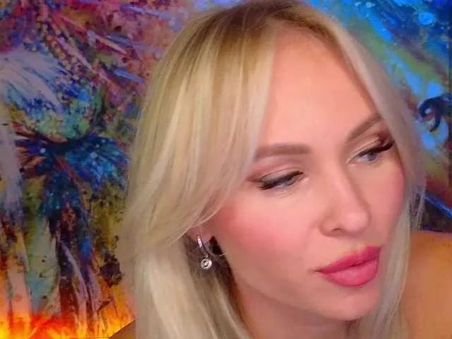 SweetGerl00 on BongaCams 