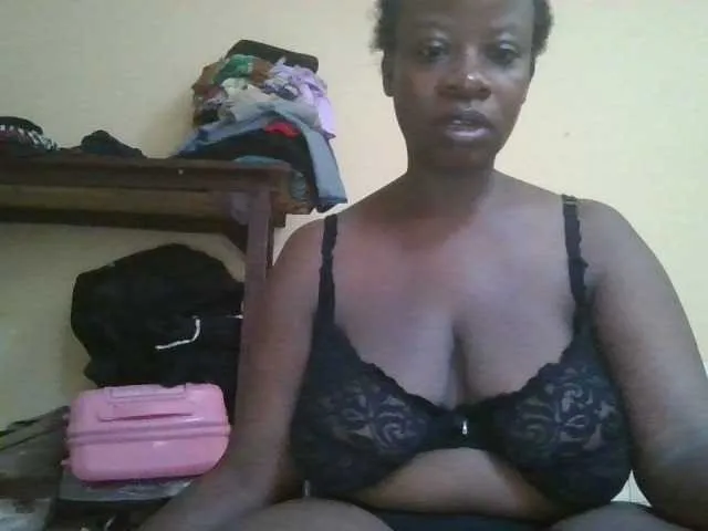 Swityass24 on BongaCams