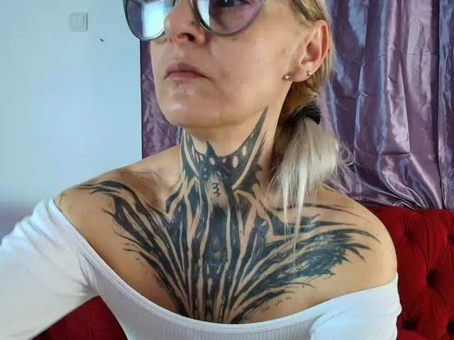 TattooTemptress — Freechat on BongaCams