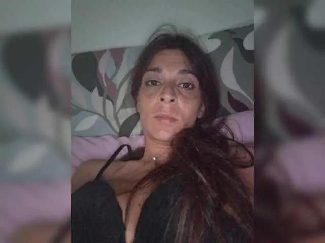 Viola18 on BongaCams