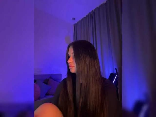 WhoreMira on BongaCams