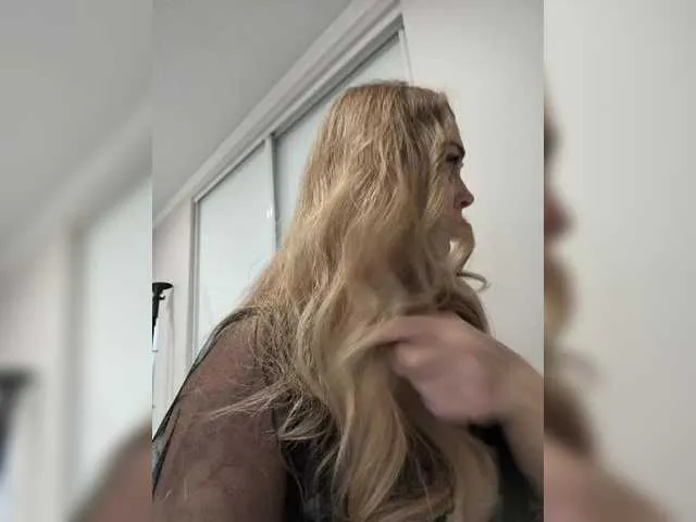 XxxSexyMilfxxX on BongaCams 