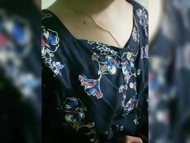 YourAadhya on BongaCams