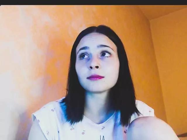 yzza-suave on BongaCams 