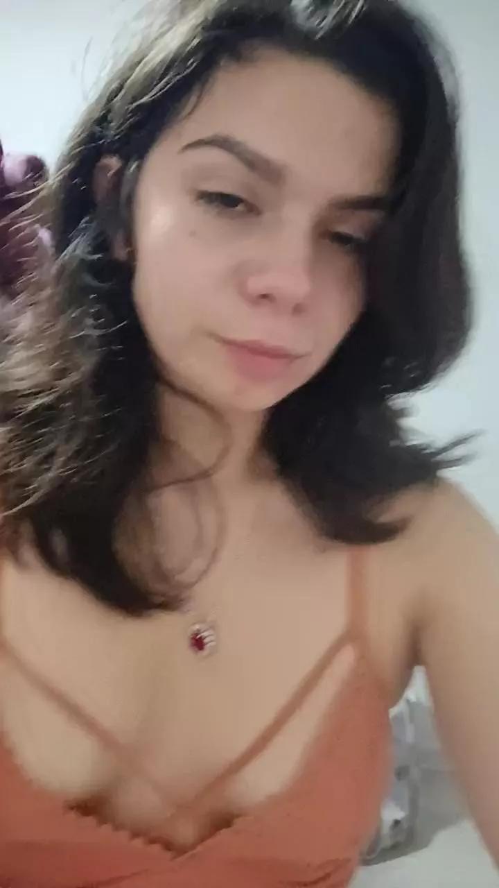 Amatistkitten on Cam4 