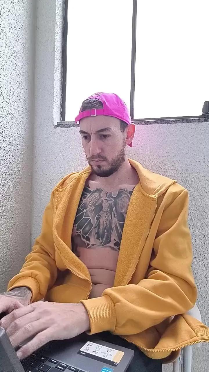 Zayan32 on Cam4
