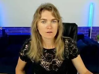 anabell-xxx on CamSoda 