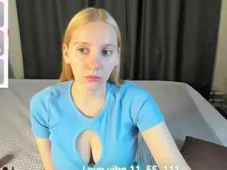 anna-che1sea on CamSoda 