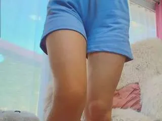 anna-lewis on CamSoda 