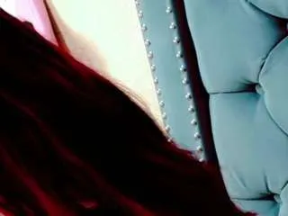 annejulienne on CamSoda 