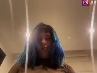 annie-snow on CamSoda 