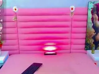 ariadnna-princess on CamSoda 