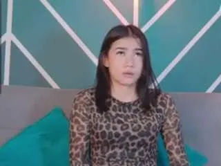 arii-moon on CamSoda 